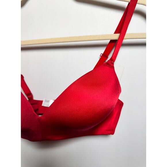Brand New B. Tempt'd Wire Free Red T-Shirt Bra women's 32C - Picture 4 of 8